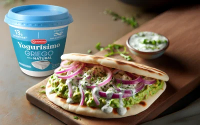 PAN PITA CON PURÉ DE PALTA Y GARBANZOS