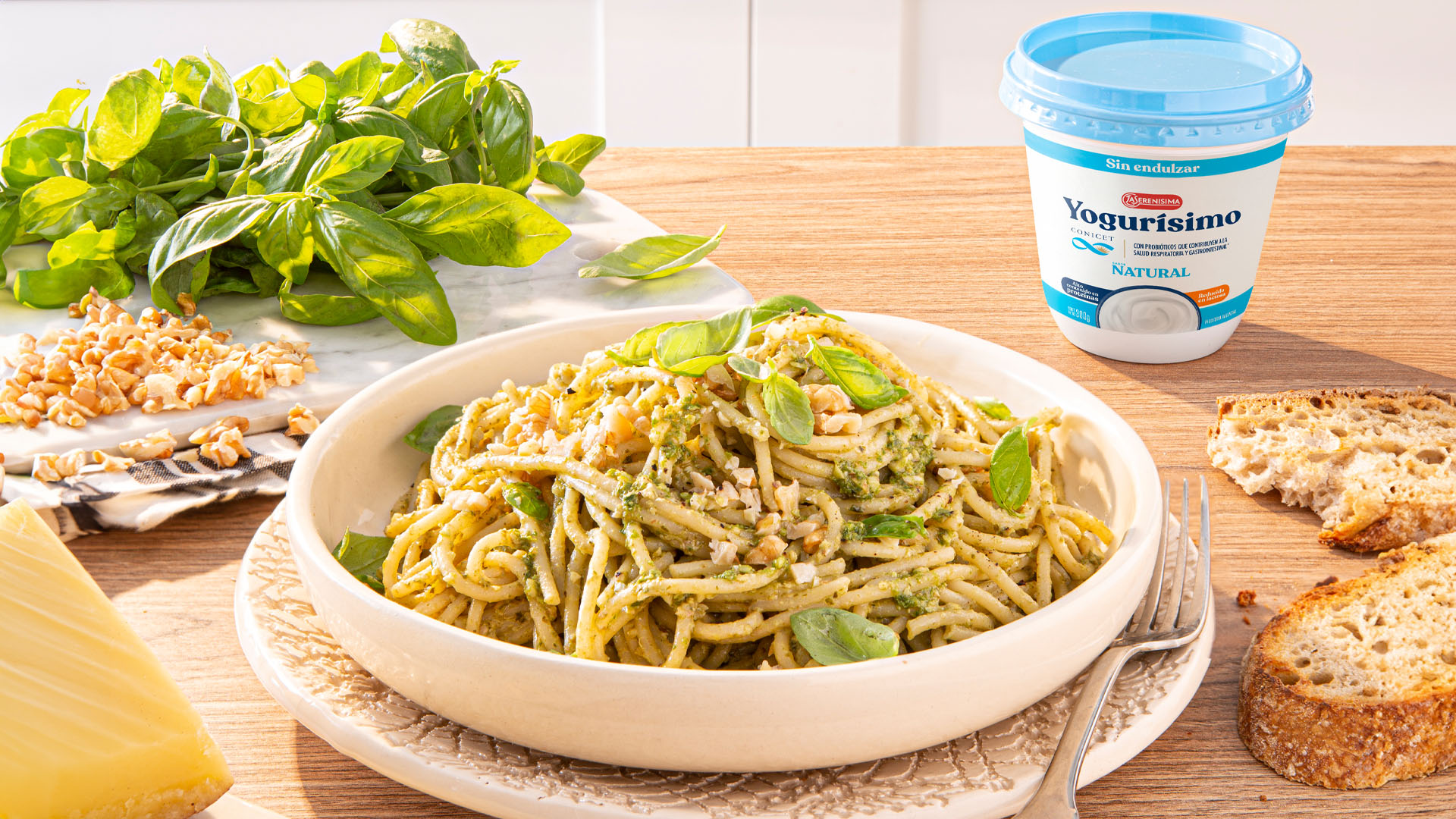 Fideos con pesto y yogur, receta fácil con Yogurísimo