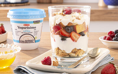 TRIFFLE DE YOGUR CON COOKIES Y FRUTAS