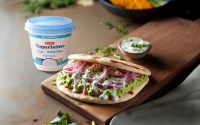 PAN PITA CON PURÉ DE PALTA Y GARBANZOS
